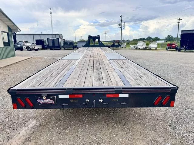 new Utility Trailers Diamond C Trailers  for sale, in Poplar Bluff, MO Thumbnail 4