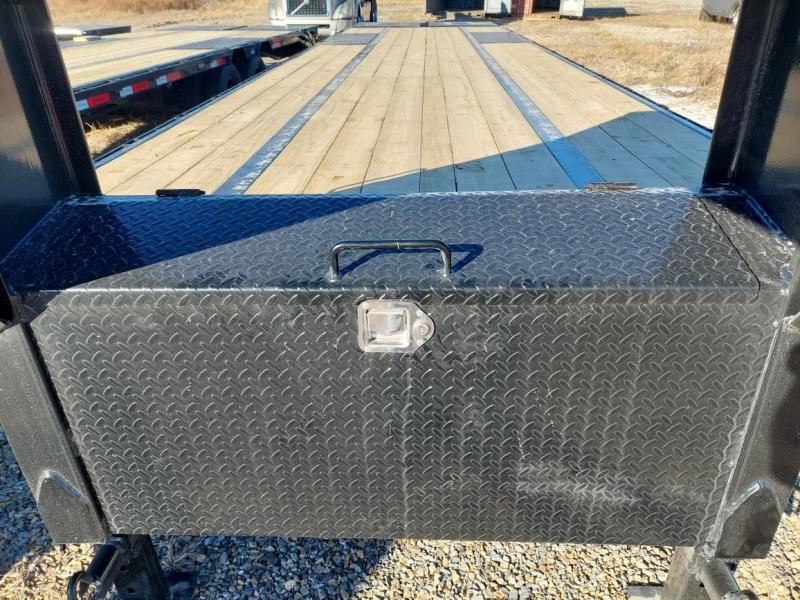 used Equipment / Flatbed Trailers RawMaxx  for sale, in Poplar Bluff, MO Thumbnail 4