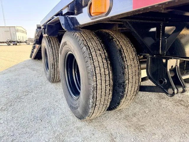 new Utility Trailers MAXX-D  for sale, in Poplar Bluff, MO Thumbnail 28