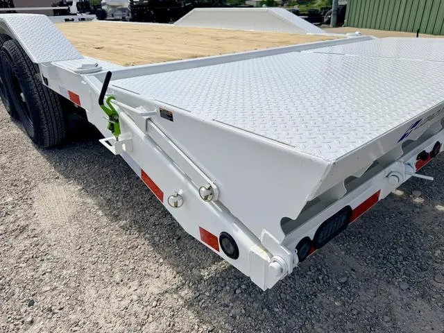 new Equipment / Flatbed Trailers Load Trail  for sale, in Poplar Bluff, MO Thumbnail 10