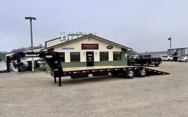2026 Diamond C Trailers FMAX212 2.0   32' X 102  Hydraulic Dovetail 25.9K"