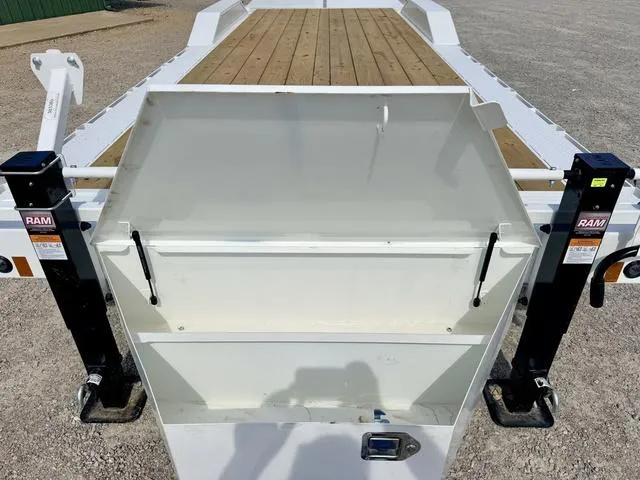 new Equipment / Flatbed Trailers Load Trail  for sale, in Poplar Bluff, MO Thumbnail 20