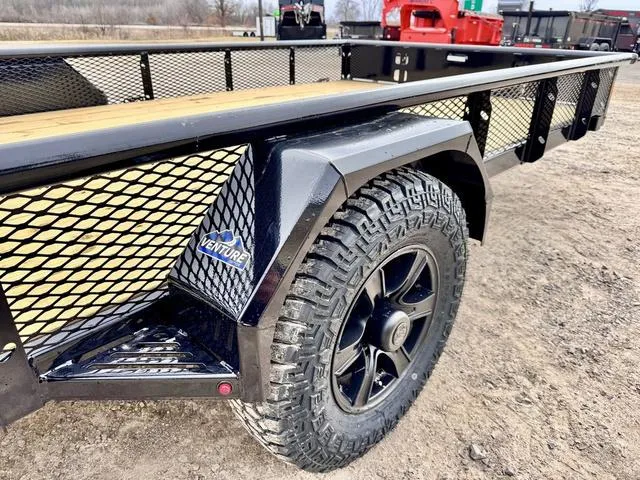 new Utility Trailers Diamond C Trailers  for sale, in Poplar Bluff, MO Thumbnail 6