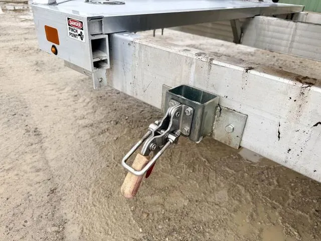 used Car Haulers / Racing Trailers Aluma  for sale, in Poplar Bluff, MO Thumbnail 24