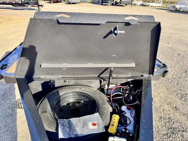 new Tilt Trailers Diamond C Trailers  for sale, in Poplar Bluff, MO Thumbnail 29