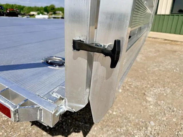 new Equipment / Flatbed Trailers Aluma  for sale, in Poplar Bluff, MO Thumbnail 5