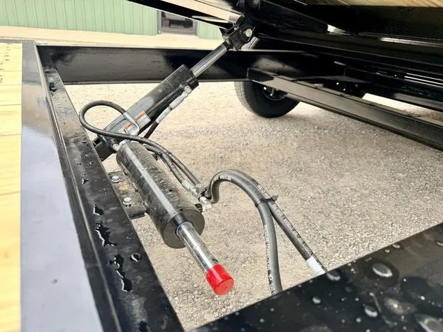 new Equipment / Flatbed Trailers Load Trail  for sale, in Poplar Bluff, MO Thumbnail 13