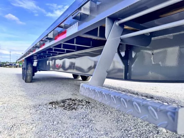 new Equipment / Flatbed Trailers Diamond C Trailers  for sale, in Poplar Bluff, MO Thumbnail 30