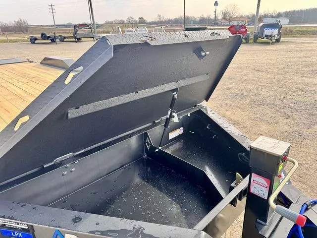 new Equipment / Flatbed Trailers Diamond C Trailers  for sale, in Poplar Bluff, MO Thumbnail 19