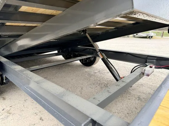 new Tilt Trailers Diamond C Trailers  for sale, in Poplar Bluff, MO Thumbnail 16