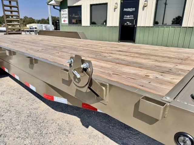 new Equipment / Flatbed Trailers Load Trail  for sale, in Poplar Bluff, MO Thumbnail 11