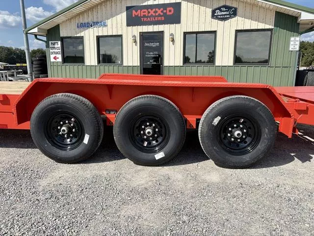 new Equipment / Flatbed Trailers Load Trail  for sale, in Poplar Bluff, MO Thumbnail 19