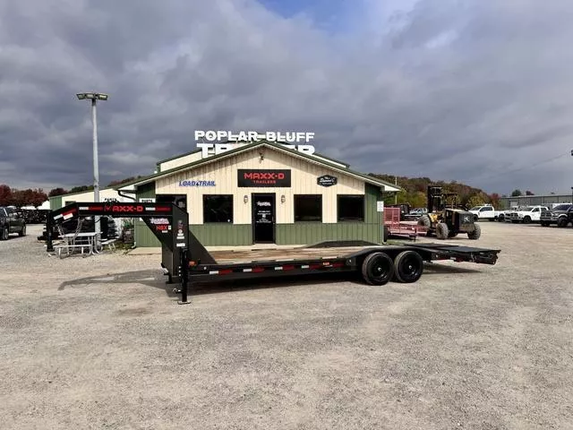 2026 MAXX-D H8B10226G 26' X 102 18K Gooseneck Car Hauler W/ M"