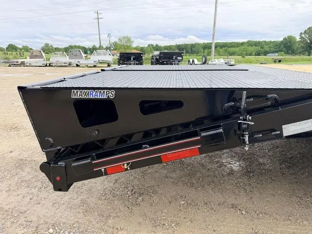 new Equipment / Flatbed Trailers Diamond C Trailers  for sale, in Poplar Bluff, MO Thumbnail 23