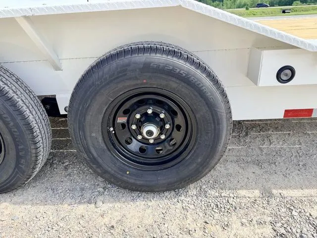 new Equipment / Flatbed Trailers Load Trail  for sale, in Poplar Bluff, MO Thumbnail 15