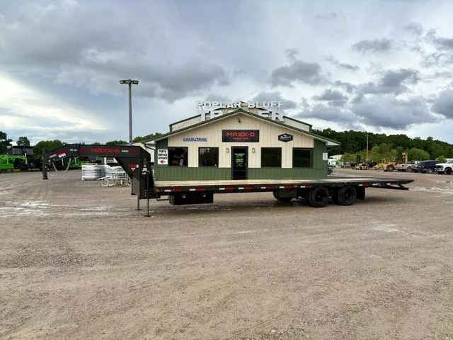 2026 MAXX-D YDB10234 34 x 102 30k Gooseneck Hydraulic Dovetai"