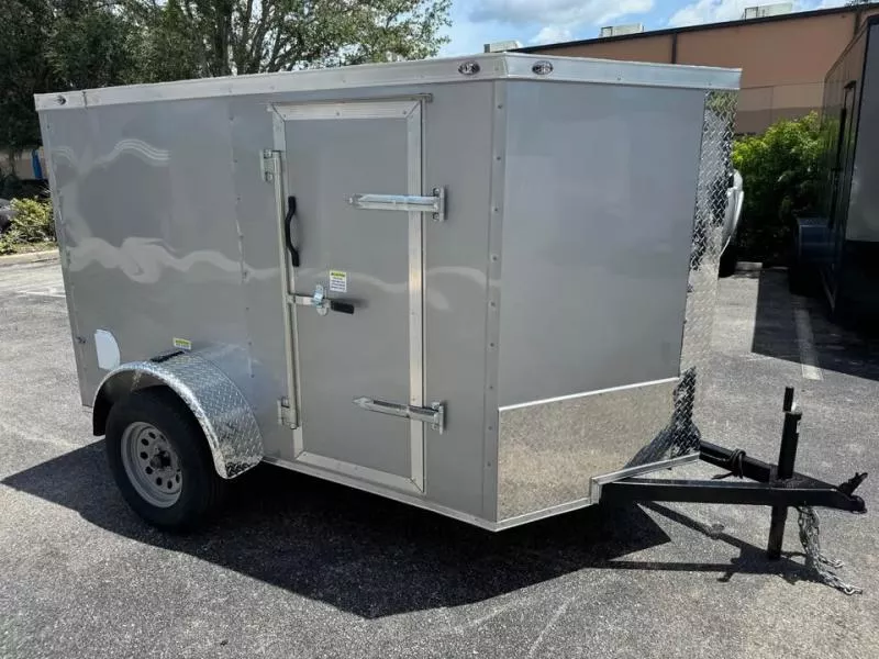 2025 white 5x8 enclosed cargo trailer with 3500lb axle Cargo / Enclosed Trailer