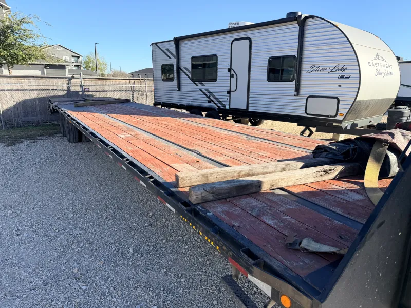 used Equipment / Flatbed Trailers Big Tex Trailers  for sale, in Manor, TX Thumbnail 2
