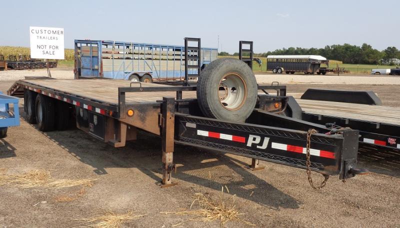 2009 PJ Trailers 102" x 25' Pintle Hitch Flatbed Trailer 2009 PJ Trailers 102" x 25' Pintle Hitch Flatbed Trailer