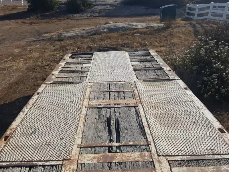 used Equipment / Flatbed Trailers Trail King  for sale, in Alpine, CA Thumbnail 17