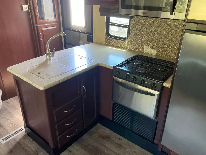 used Toy Haulers Heartland Cyclone for sale, in Alpine, CA Thumbnail 16