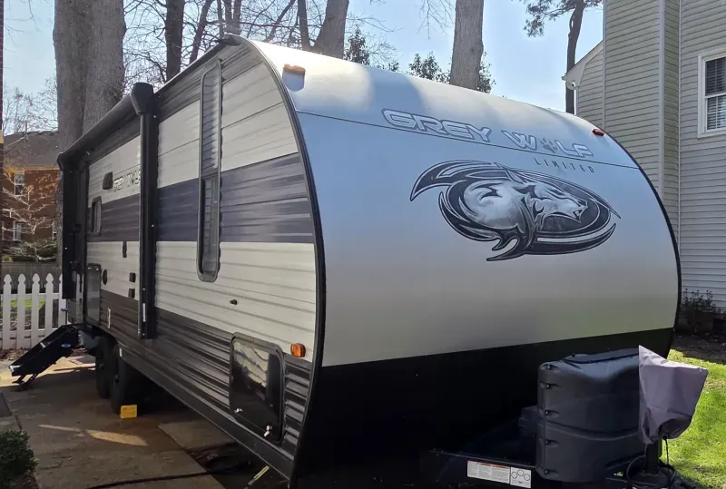 used Travel Trailers Forest River Cherokee Grey Wolf for sale, in Chesapeake, VA Thumbnail 2
