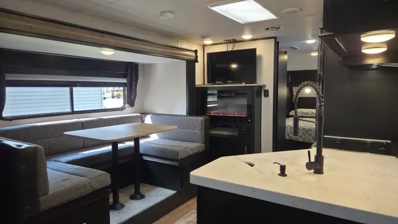 used Travel Trailers Forest River Cherokee Grey Wolf for sale, in Chesapeake, VA Thumbnail 5