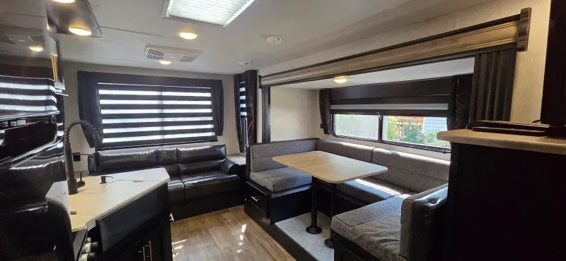 used Travel Trailers Forest River Cherokee Grey Wolf for sale, in Chesapeake, VA Thumbnail 4