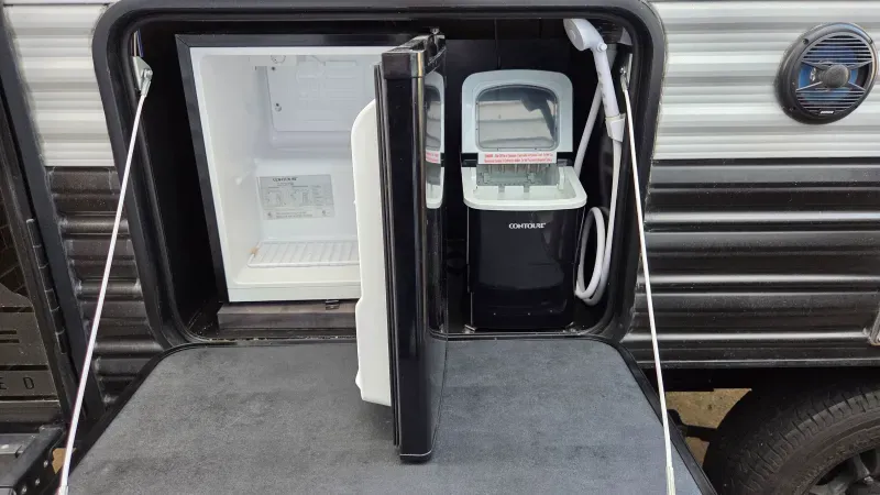 used Travel Trailers Forest River Cherokee Grey Wolf for sale, in Chesapeake, VA Thumbnail 9