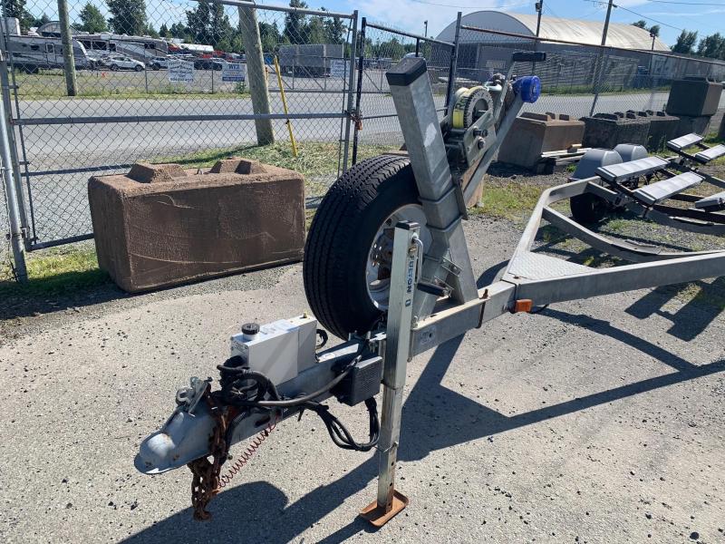 2007 Karavan UST-8000-TB GALVANIZED Boat Trailer 2007 Karavan UST-8000-TB GALVANIZED Boat Trailer