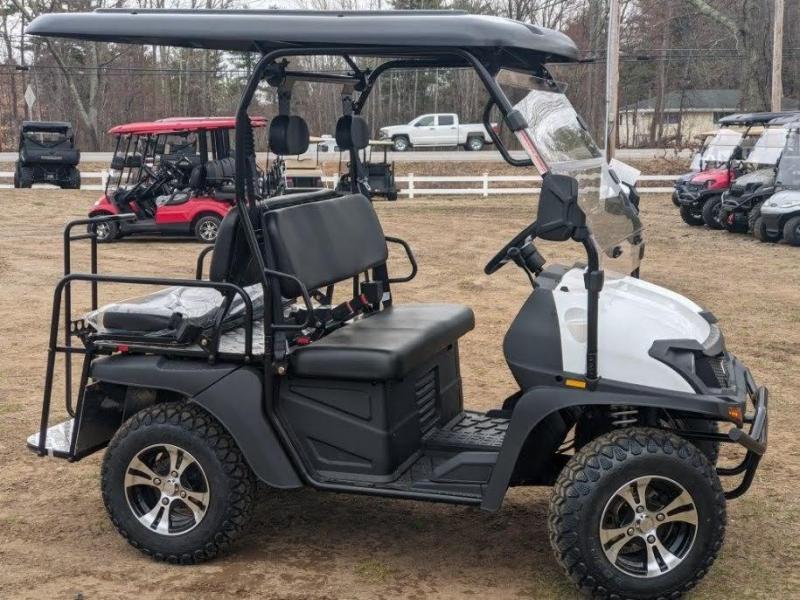 Eagle 200GX 25 MPH GAS 4 pass golf car style UTV -White Eagle 200GX 25 MPH GAS 4 pass golf car style UTV -White