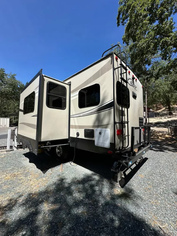 used Travel Trailers Keystone RV Cougar for sale, in Grants Pass, OR Thumbnail 7