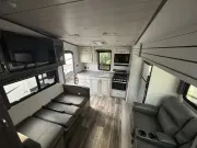 used Fifth Wheel Trailers Keystone RV  for sale, in Newfield, NJ Thumbnail 17
