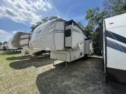 used Fifth Wheel Trailers Jayco  for sale, in Newfield, NJ Thumbnail 3