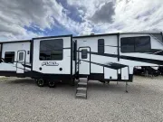 used Fifth Wheel Trailers Heartland  for sale, in Newfield, NJ Thumbnail 9