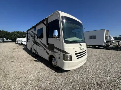 2018 Coachmen Pursuit Precision 27DS