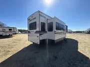 used Fifth Wheel Trailers Forest River  for sale, in Newfield, NJ Thumbnail 7