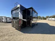 used Fifth Wheel Trailers Vanleigh RV  for sale, in Newfield, NJ Thumbnail 7