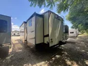 used Fifth Wheel Trailers Forest River  for sale, in Newfield, NJ Thumbnail 4