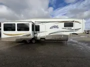 used Fifth Wheel Trailers Forest River  for sale, in Newfield, NJ Thumbnail 8