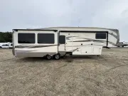 used Fifth Wheel Trailers Forest River  for sale, in Newfield, NJ Thumbnail 8