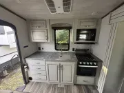 used Fifth Wheel Trailers Keystone RV  for sale, in Newfield, NJ Thumbnail 10
