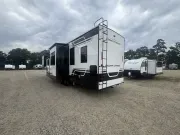 new Fifth Wheel Trailers Forest River  for sale, in Newfield, NJ Thumbnail 5