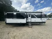 used Travel Trailers East To West  for sale, in Newfield, NJ Thumbnail 8