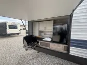 used Travel Trailers CrossRoads RV  for sale, in Newfield, NJ Thumbnail 9