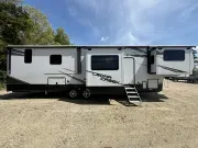 used Fifth Wheel Trailers Forest River  for sale, in Newfield, NJ Thumbnail 8