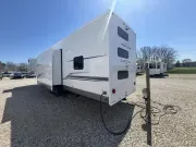 new Fifth Wheel Trailers Forest River  for sale, in Newfield, NJ Thumbnail 5