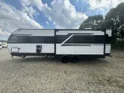 used Travel Trailers East To West  for sale, in Newfield, NJ Thumbnail 4