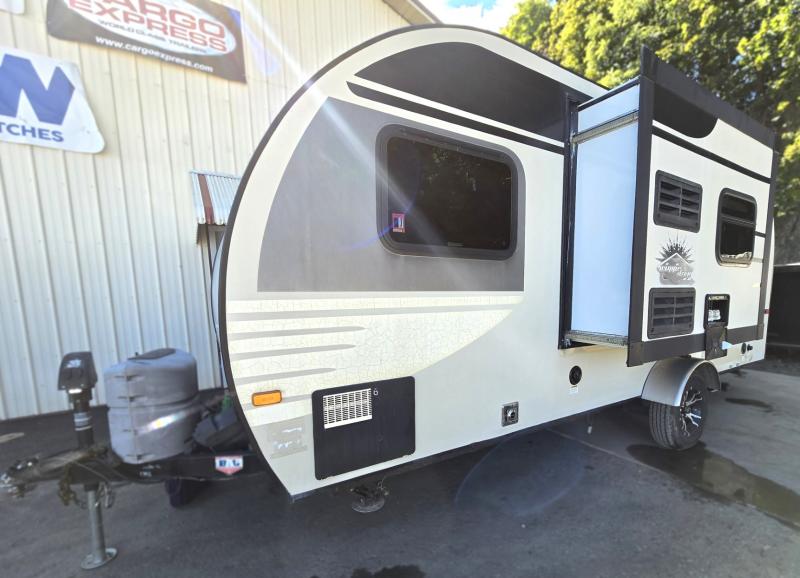 used Travel Trailers Winnebago Winners Circle for sale, in Enola, PA Thumbnail 2