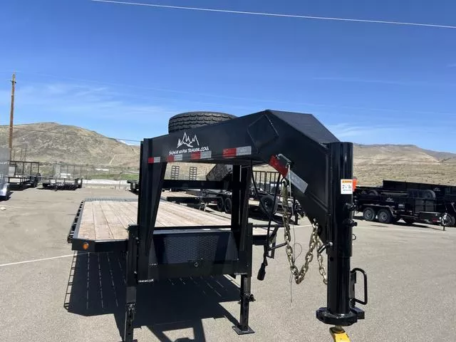2025 Snake River Snake River 28' Gooseneck Flatbed 23K